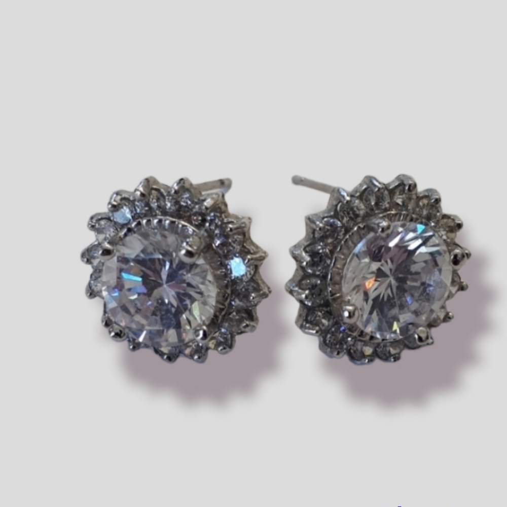 Crystal studs